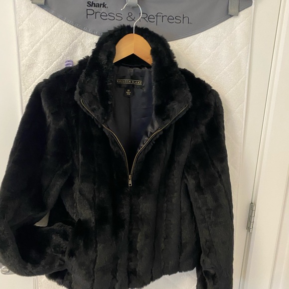 Solid zip up fur coat - Picture 2 of 3